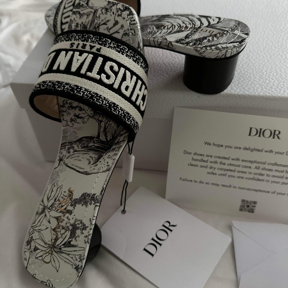Dior Dway Heel Slide white and black embroidered - Picture 3 of 4